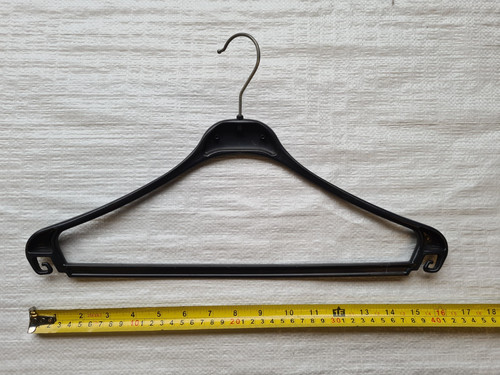 Plastic coat clothes hangers - plastic,